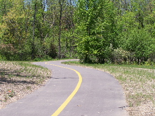 Paul Douglas Trail before Algonquin Road